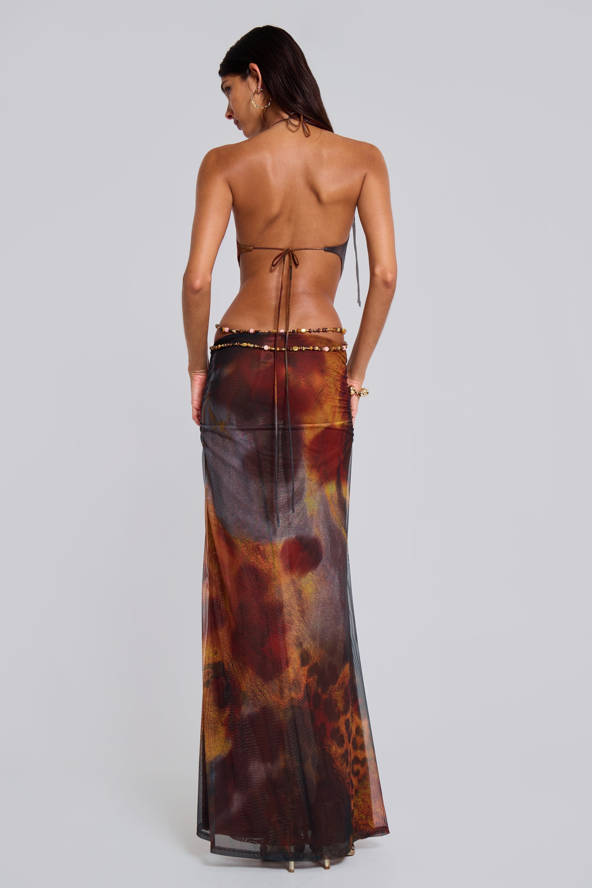 Vida maxi kjole med halterneck og cut‑out